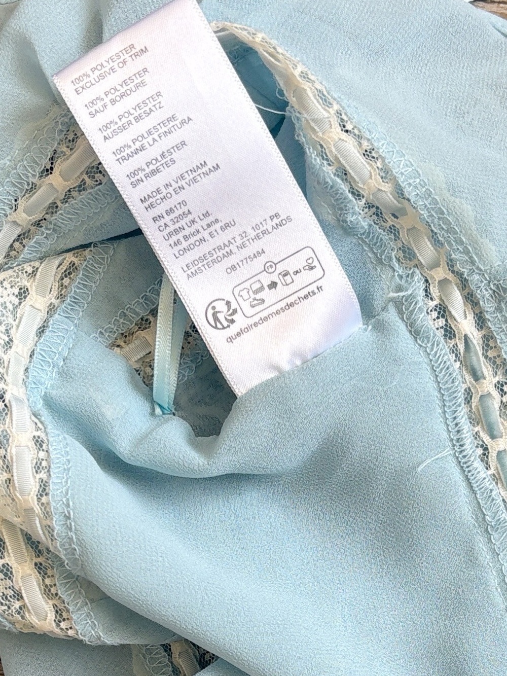 Kimchi Blue Urban Outfitters Baby Blue w Lace-Trim & Bow Details Cami Tank Top - Picture 4 of 4